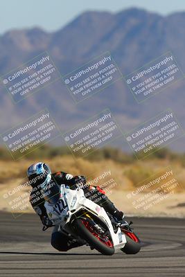 media/Nov-17-2024-CVMA (Sun) [[1fec520723]]/Race 8-Formulw LW Twins SHOOTOUT/
